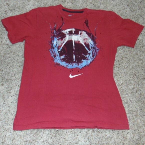 Mens Nike Basketball T-Shirt Red Large Regular Fit Short Sleeve Tee Crew - Picture 1 of 3
